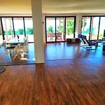 Casa Zoe וילה ארונה