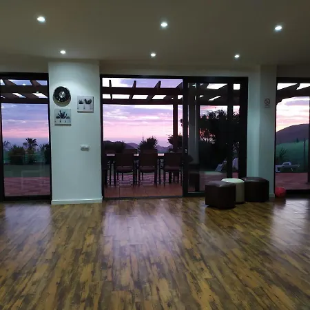 Casa Zoe فيلة أرونا